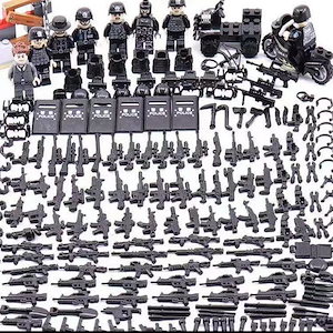 【レゴ　互換】ミニフィグ　8体 武器224個 兵士 警察 特殊部隊セット　大量