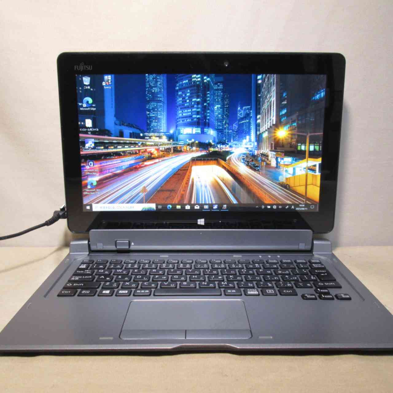 ARROWS Tab Q616/P【SSD搭載】　Core m3-6Y30 0.9GHz　【Windows10 Pro】 ／長期保証 [93708]