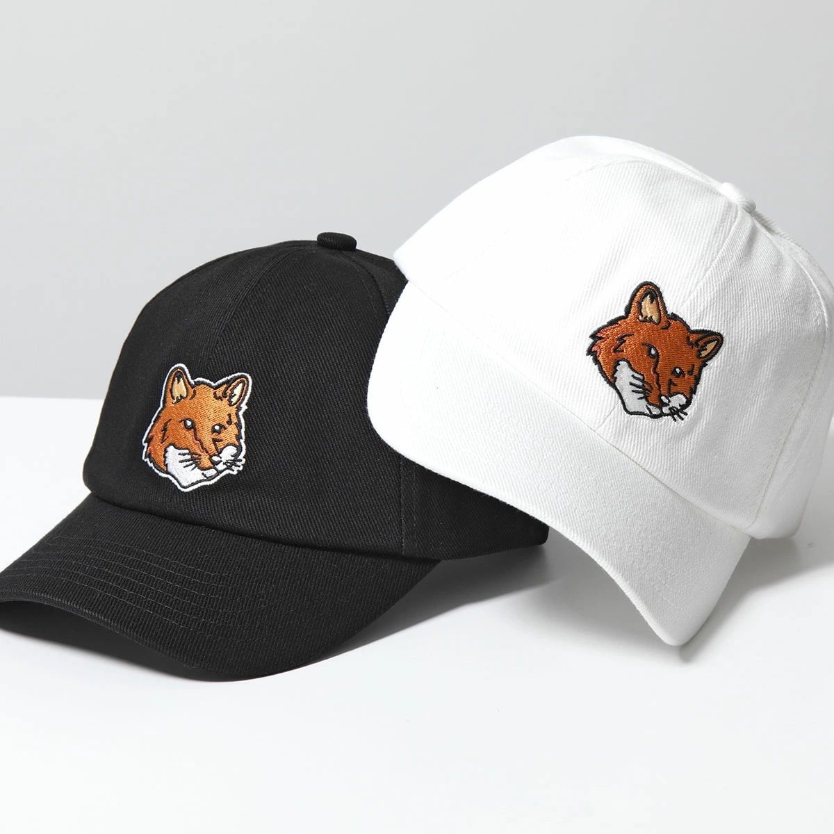 MAISON KITSUNE メゾンキツネ ベースボールキャップ LARGE FOX HEAD 6P CAP ラージ フォックスヘッド MM06103WW0096 メンズ 帽子 カラー2色