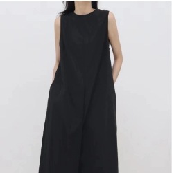 スカート ワンピース ミモレ丈 袖なし スリム ストレート かわいい シンプル カジュアル おしゃれ かっこいい メンズライク ボーイッシュ ラブリー キュート ガーリー 個性的 主役級 存在感 無地