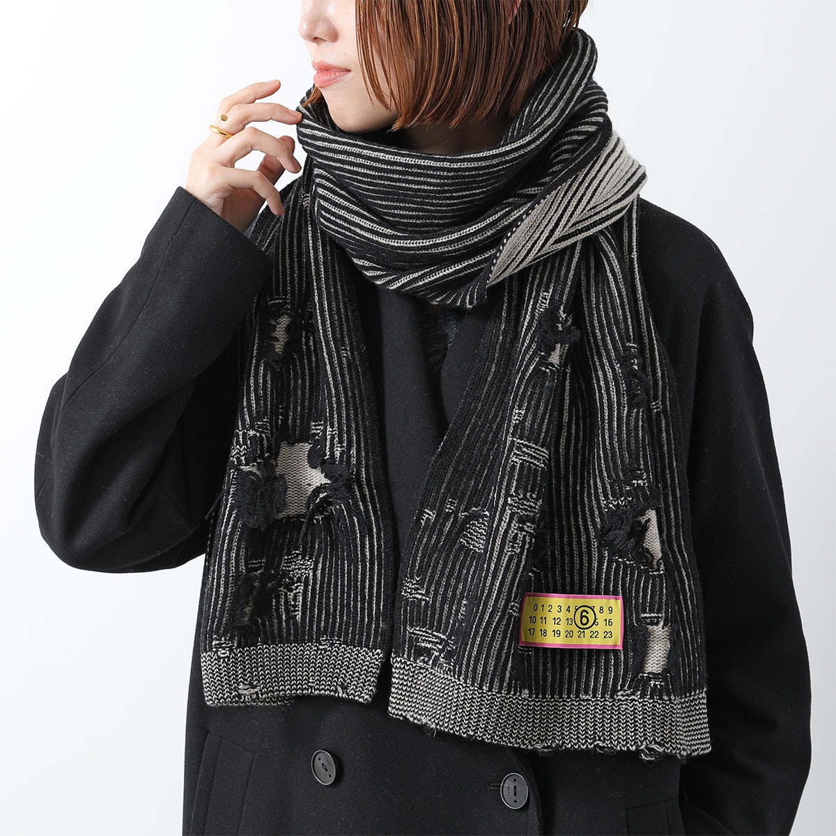 MM6 エムエムシックス メゾンマルジェラ マフラー S62TE0051 M13076 レディース メンズ ストール ナンバリングロゴ ナイロン混ウール 961