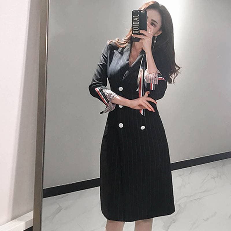 スリムミドル丈スーツジャケットワンピース ワンピース ジャケット ショート ショート丈 膝上 袖あり 長袖 大人可愛い きれいめ 大人 上品 おしゃれ レトロ 存在感 フォーマル 秋 冬 20代