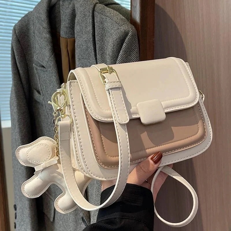 【送料無料】ミニバッグ ニッチデザイン おしゃれ コントラストカラー ショルダーバッグ 流行り 感 質感 汎用性が高い 斜め掛けバッグ バックパック 人気商品30%までに制限