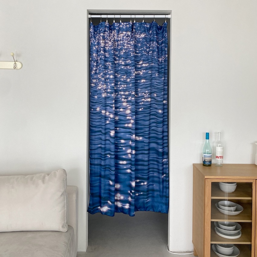 Lake blue hosu サテン生地ポスターカーテン 8,627円