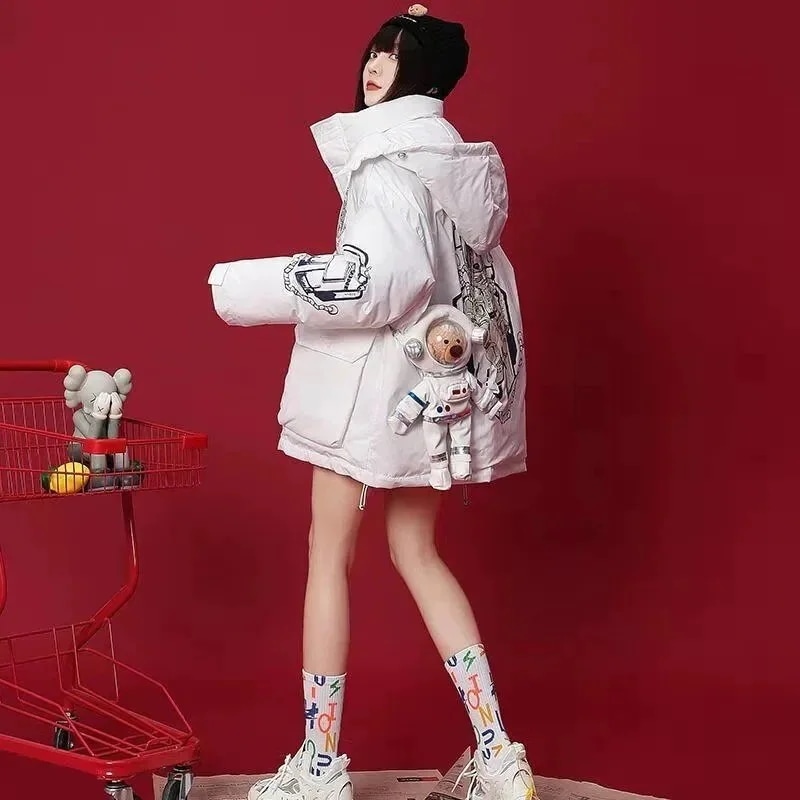 ダウンジャケット宇宙飛行士小熊綿入れ新しい冬の厚手コートちょうかせっけいかん爆金綿入れ保温ファッションダウンジャケット大きいサイズ レディース