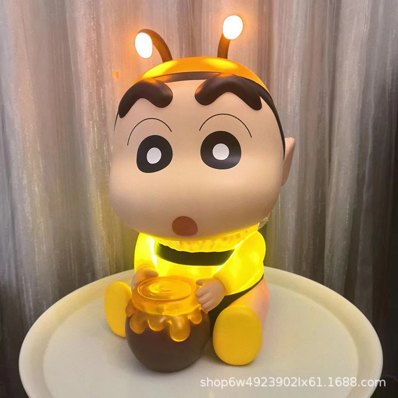 クレヨンしんちゃん フィギュア おすわりしんちゃん 電飾版 卓上 リビング 常夜灯 大型置物 アニメーション周辺モデル
