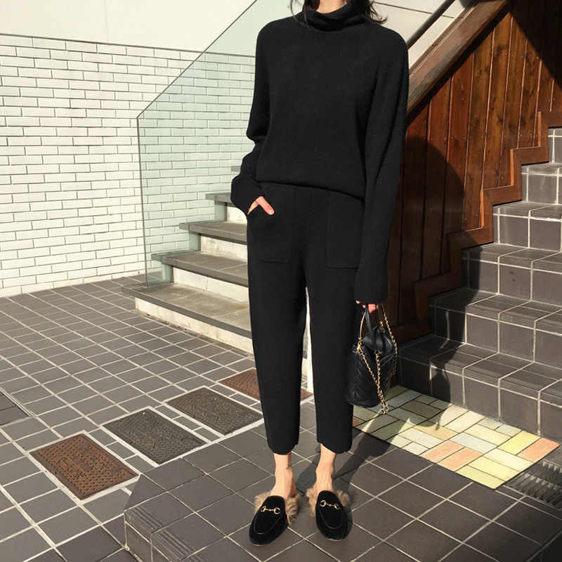 3点5% 5点8%クーポン! レディース 上下2点セット ニット セーター ラウンドネック ニットパンツ クロップドパンツ トップス カジュアル 可愛い リラクシー 休日コーデ きれいめ おしゃれ ブ