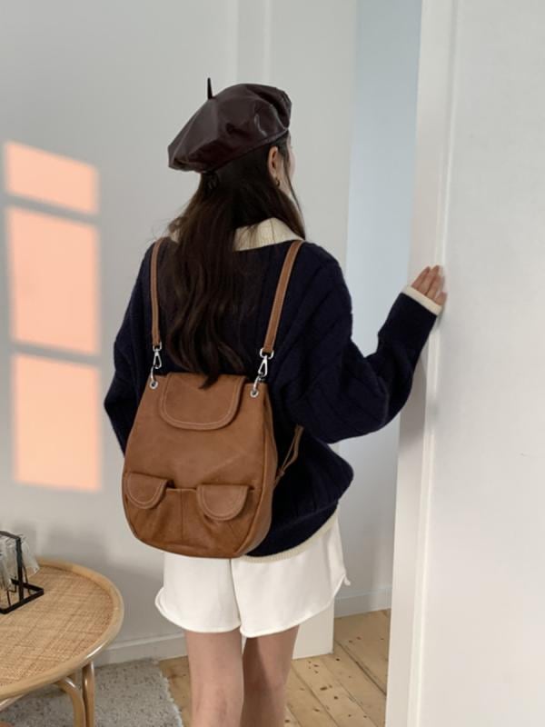 リュック レディース バックパック バッグ 女性 大容量 レトロ ブラウン ショルダー ハンドバッグ 手持ち 肩掛け ワンショルダー 手提げ かわいい ブラウン ブラック シンプル 単色 秋 冬 かっ