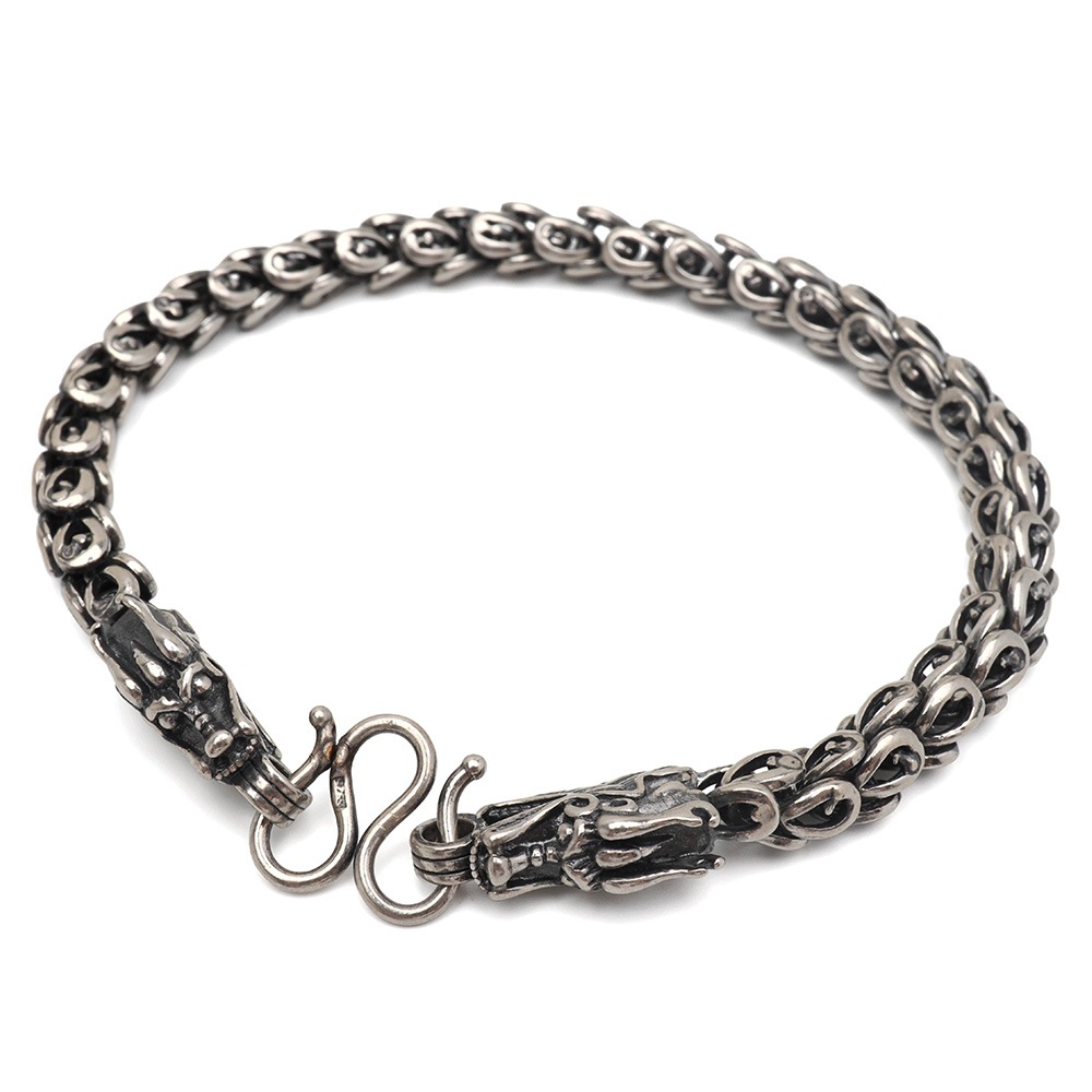 シルバー925 繊細に表現した龍の顔が目を惹くチェーンブレスレット [bs295]