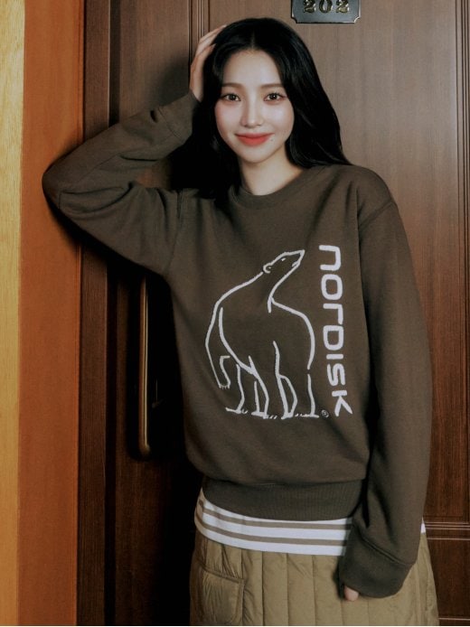 [AESPA KARINA 着用モデル] ユニ ビッグ ポーラベア 起毛 マンツーマンTシャツ (L/Brown) 長袖 Tシャツ 韓国の人気ブランド