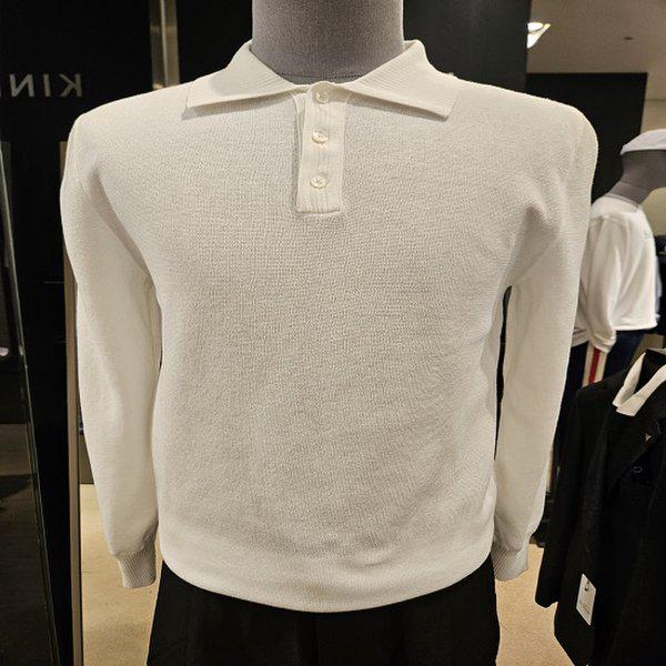 ホワイトボタンカラーの短い袖ニットTシャツ(CFW03L010)