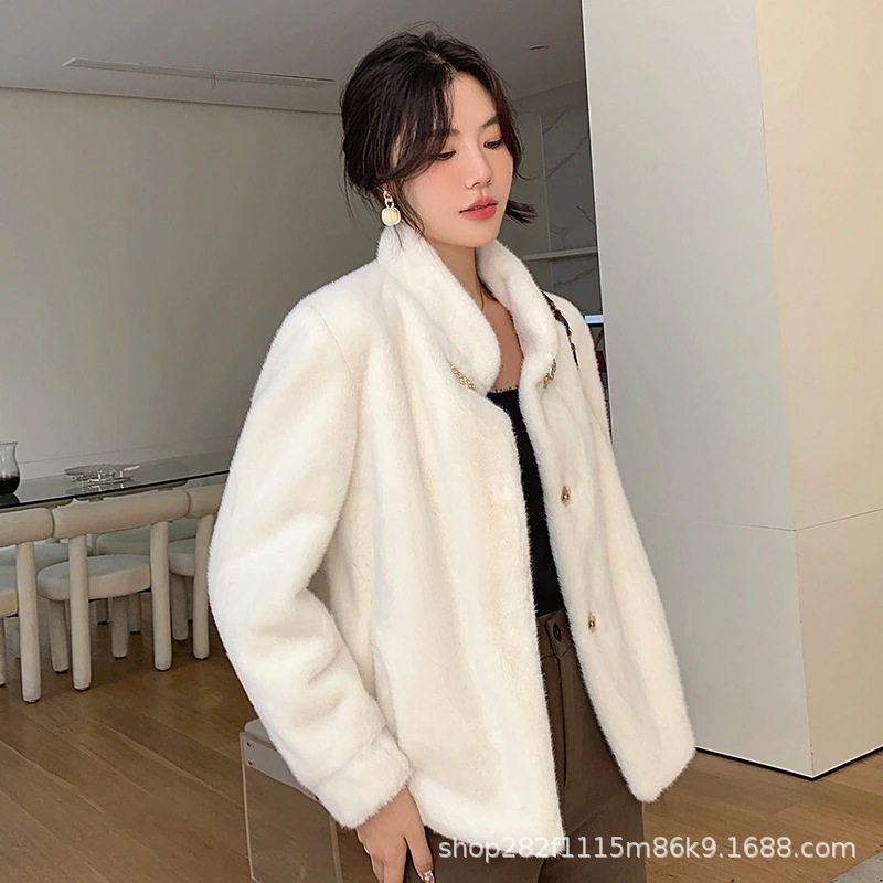 冬の新作 2025 秋と冬の新しい模造ミンクの毛皮のジャケット暖かく気質の短い毛皮のようなゴールデンミンクのベルベットのコート女性のためのトレンディ