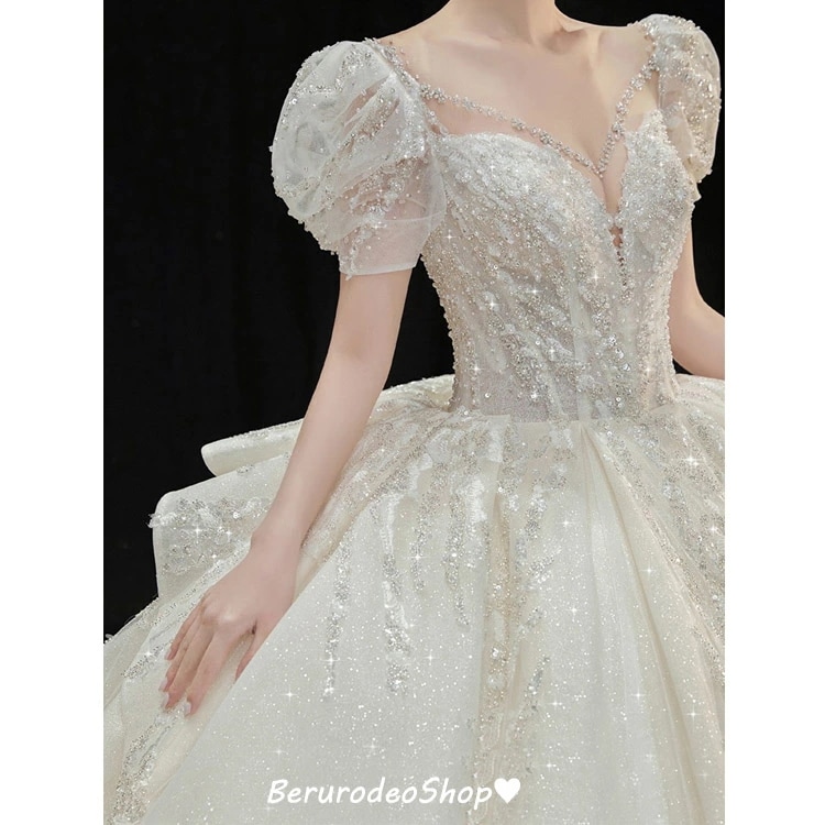 希少アイテムウェディングドレス パフスリーブ スパンコール キラキラ 素敵 ブライダルドレス Aライン トレーンドレス 結婚式ドレス 花嫁ドレス ウェディングドレス 袖あり Vネック セクシー 海外挙