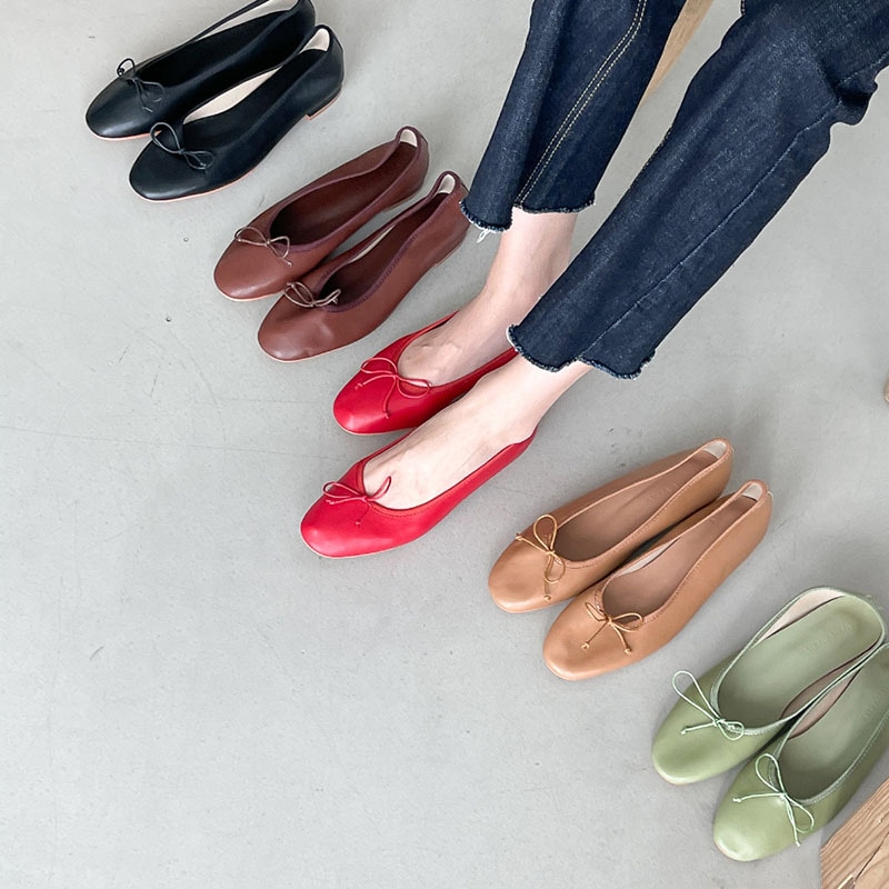 ラウンドトゥクラシックバレエフラットシューズ　リボンシューズ　シンプルフラットシューズ