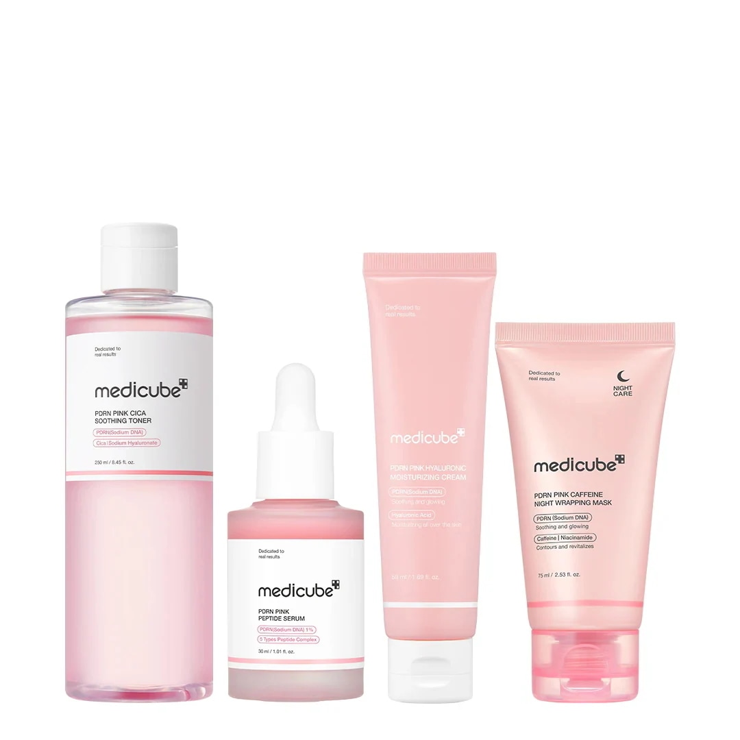 Qoo10] メディキューブ 【4点SET】 聖夜を彩るホリデー美肌セ : キット