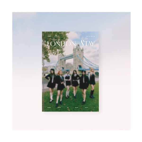 [未開封新品]ステイシー（STAYC） - 2024 STAYC PHOTOBOOK [LONDON STAY] (2種中1種ランダム発送)(BCA001) 8,161円