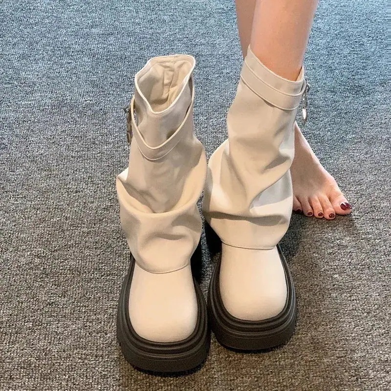 旬な履きこなしショートブーツ 2026 秋 新作 厚底靴 65cm マーディンブーツ ズボンの長靴