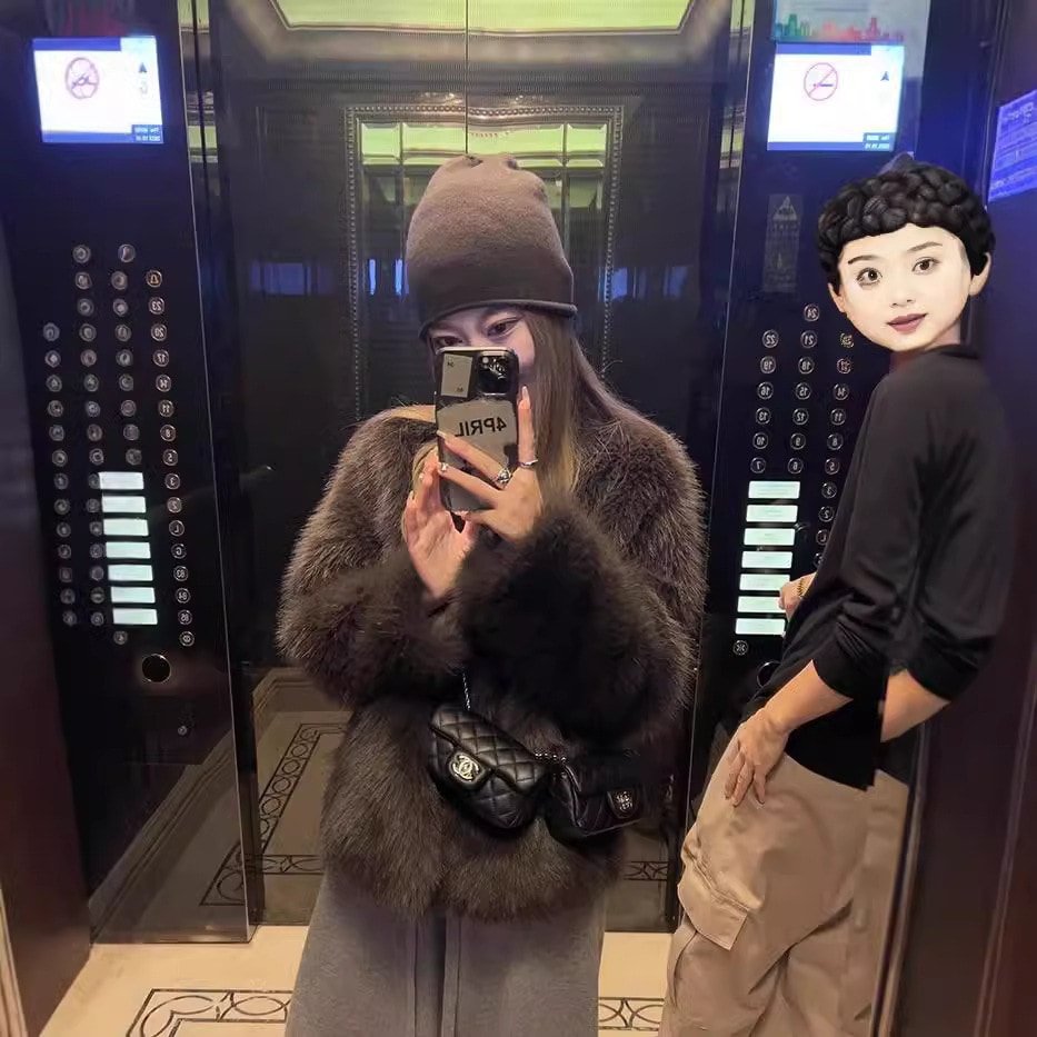 2024 新作フェイクファージャケットショートフォックスファー環境に優しいオールインワンヤングファーリーシニアコートレディース