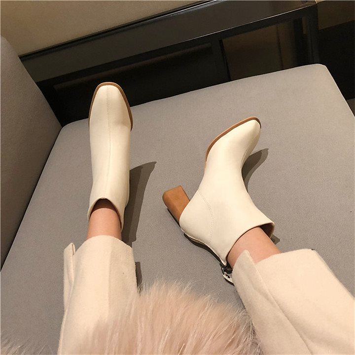 東大門 スクエアトゥ エレガント ヒール シンプル ショートブーツ 百掛け 韓国 女性 新 予約商品 ファッション ショートノーマル