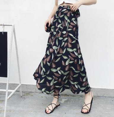 3070.ハイウエストロングシフォンビーチスカート（リーフ柄）