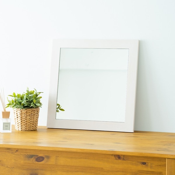 幅広枠正方形ウォールミラー(50)(ホワイト/白) 天然木 姿見鏡 ワイド 高級感 木製 飛散防止加工 壁掛け 北欧風 ヴィンテージ 韓国インテリア 玄関 トイレ 洗...