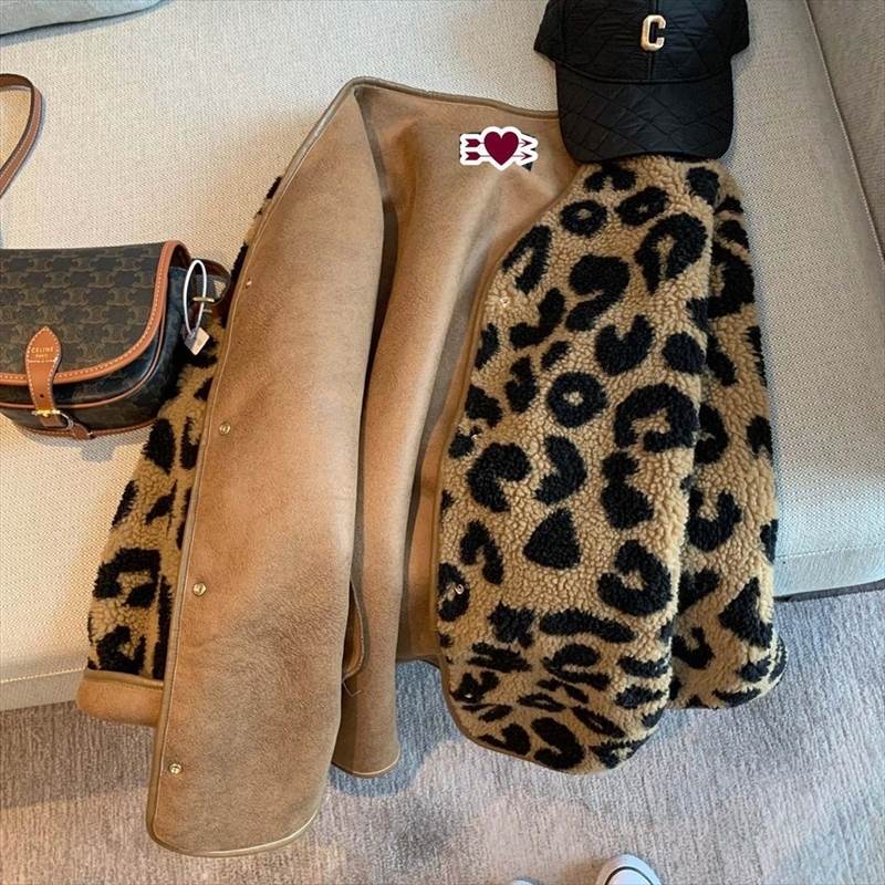 ボア もこもこ ジャケット ジャンパー レディース ヒョウ柄 コート アウター ショート丈 秋 冬 ブラック ボア ゆったり オーバーサイズ 大きめ 長袖 リバーシブル 2WAY 無地 モノトーン レ