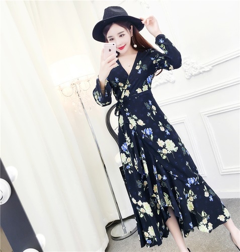 1254 .　花柄Vネックロングワンピース（ブラック）