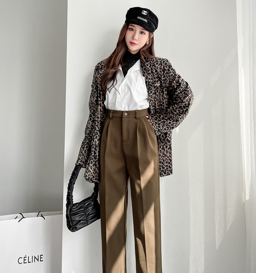 ボトムス デート ストレートパンツ ハイウエスト タック 可愛い きれいめ 上品 おしゃれ かっこいい 可愛い ラブリー キュート ガーリー クール モード系 セクシー エレガント 存在感