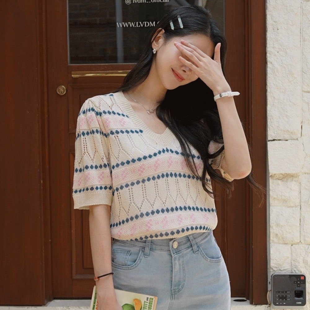 クリック＆ファニーパニパンチングパターンニット