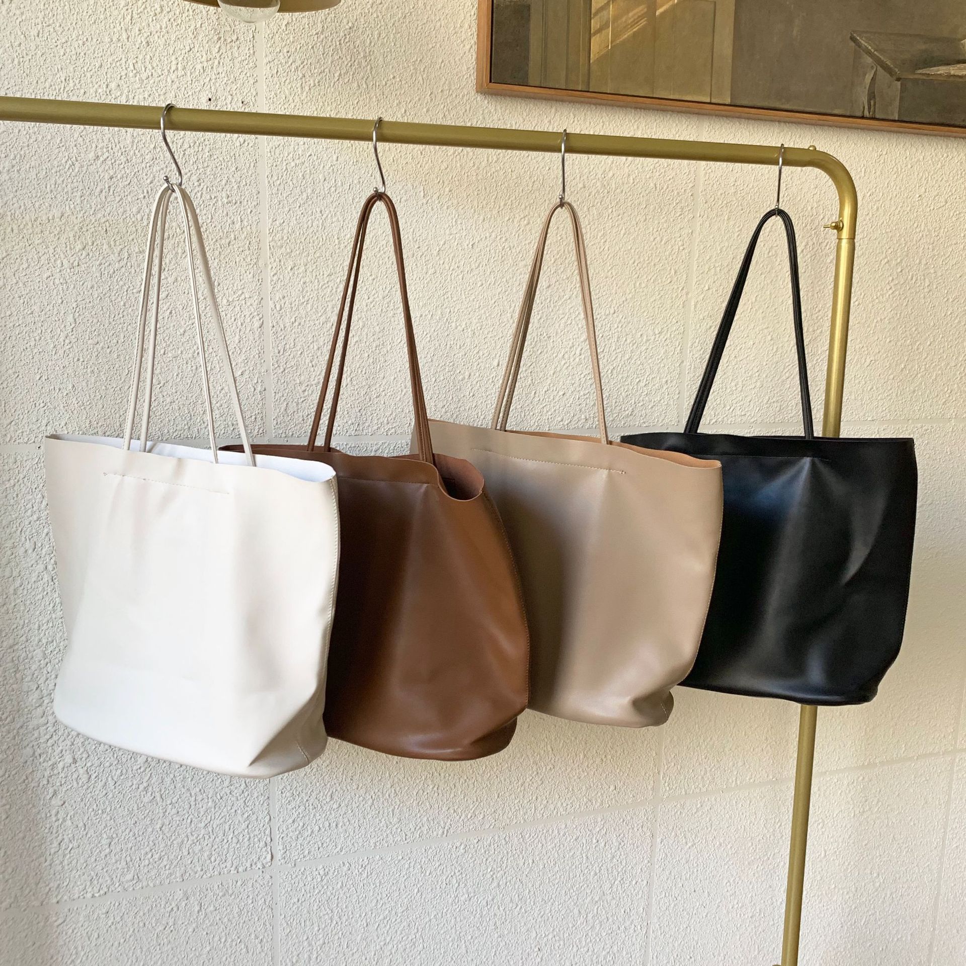 トートバッグ ショルダーバッグ レディース おしゃれ 2way 肩掛け かわいい 大容量 おしゃれ ハンドバッグ 軽量 A4 大人 カジュアル 通勤 通学 韓国ファッション