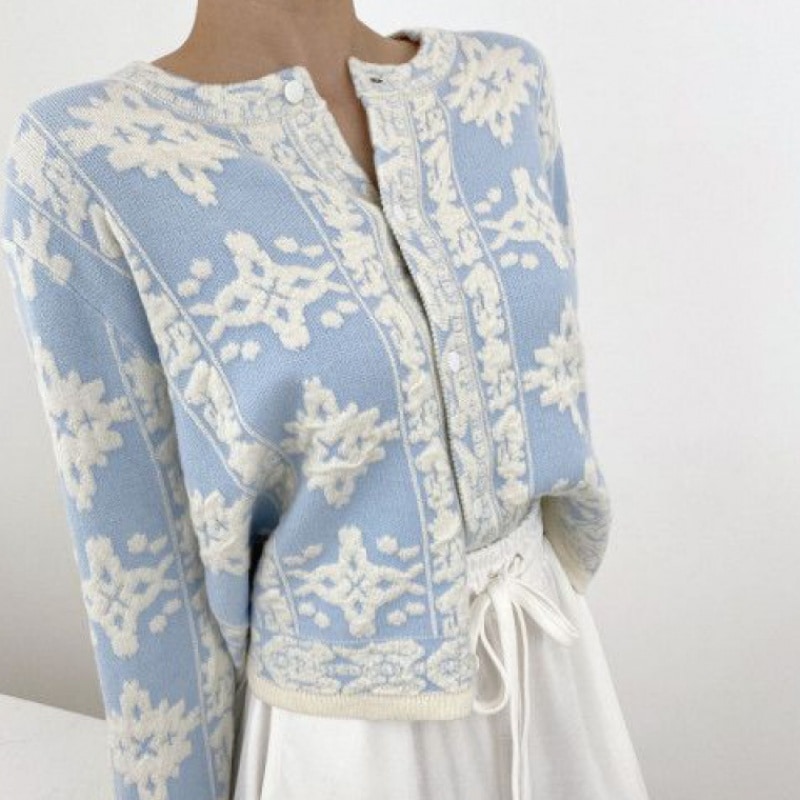 トップス レディース カーディガン 袖あり 長袖 ラウンドネック 襟なし 刺繍 ボタン ボタンダウン 4,842円