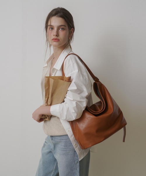 【OVHEE】 Poe Bucket Bag_Camel ショルダーバッグ 正規品