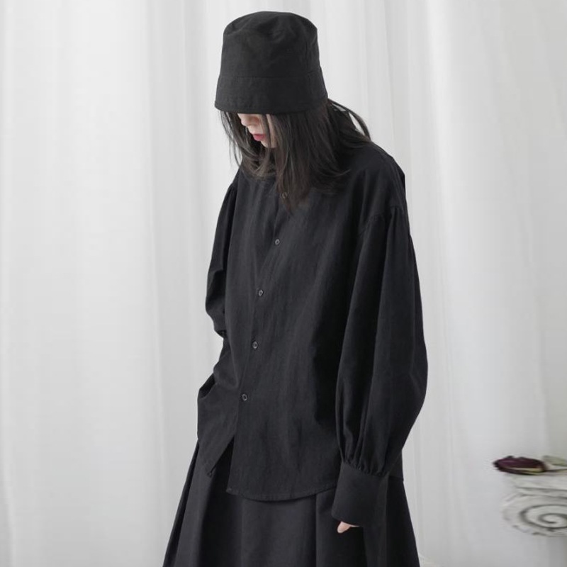 女性の長袖シャツラージサイズカジュアル春新しいファッションパーソナリティブラックスリムトレンド女性のスリムシャツファッション長袖カジュアルルーズシャツ