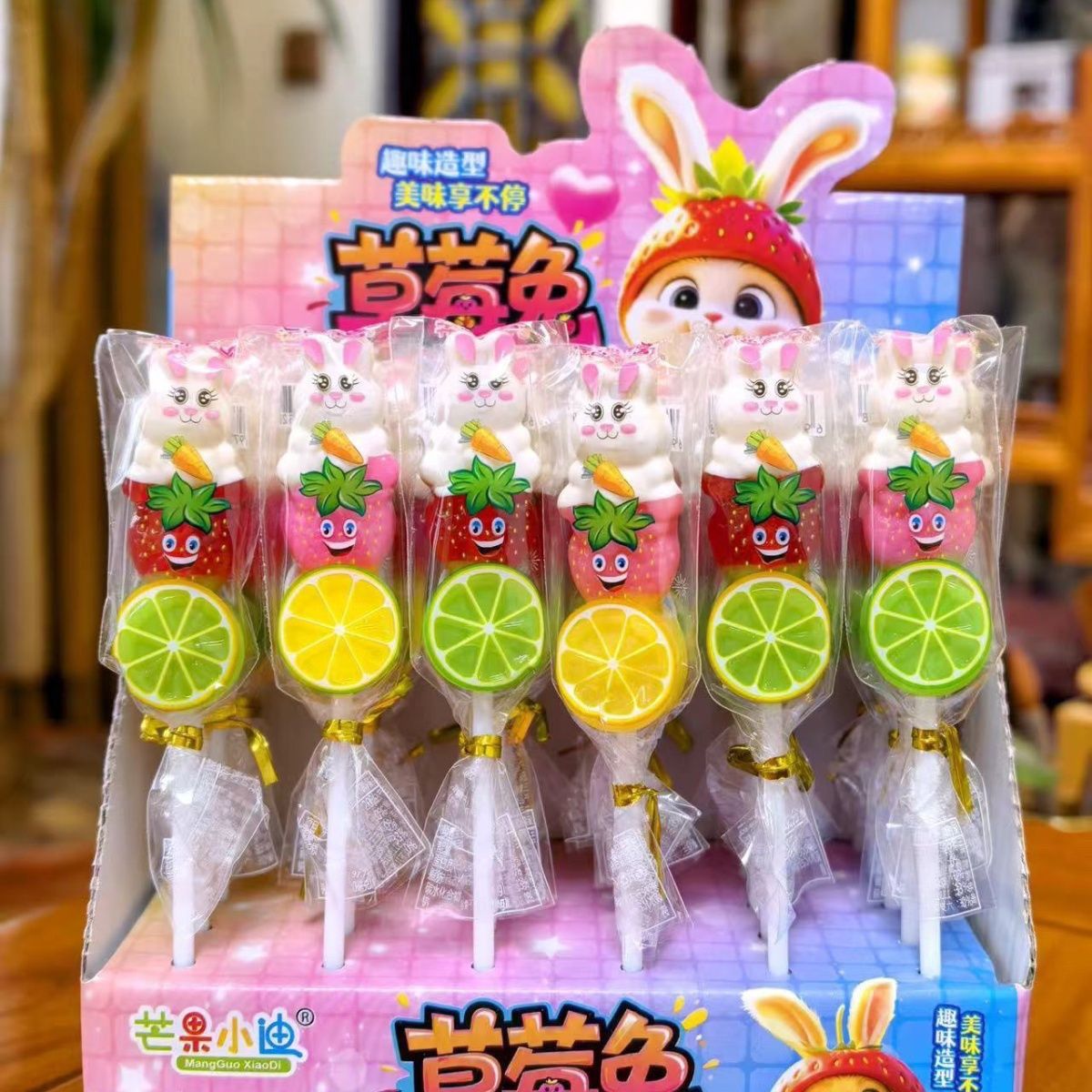 漫画ウサギのフルーツ風味ロリポップかわいいキャンディー子供用ハードキャンディースナックギフト お菓子 大人 子供 誕生日プレゼント
