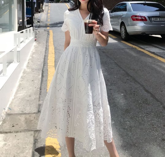 ワンピース 上着 人気 おすすめ おしゃれ お洒落 激安 安い プチプラ 半袖 Vネック 無地 フリル　ロングスカート Aライン レース コットン 綿 透け ポリエステル 可愛い かわいい