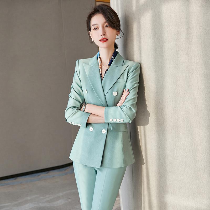 レディース パンツスーツ セットアップ 薄緑 ペパーミントグリーン 上着 ジャケット ダブルブレスト 白ボタン スーツ襟 ２点セット 上下 スタイリッシュ エレガント フォーマル スマート エグゼクテ