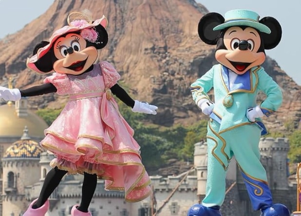 東京ディズニーシー（TDS） ファッショナブル・イースター ミッキーミニー コスプレ衣装2着