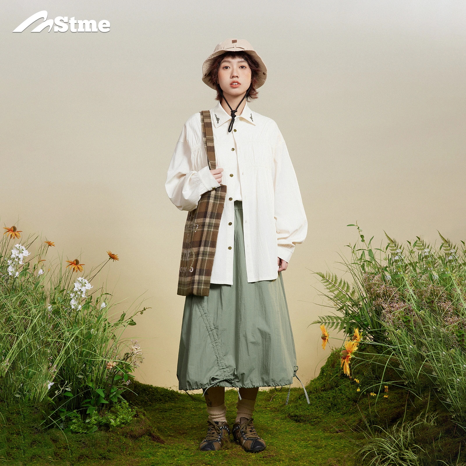 早乙女慶子 Saotome 和レトロ万能クール やや細断プリーツ レイジー 刺繍シャツ