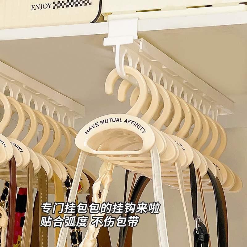 壁のワードローブバッグキャビネット収納はキャビネット内のスペースを占有せずパンチングフックなしでキャビネットにバッグを入れますオフィスの小さなハンガー