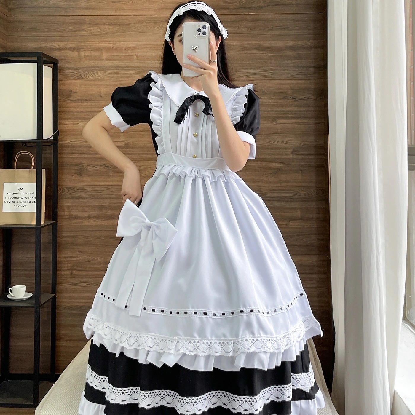 伝統的なメイドロングスカート半袖メイド服偽娘イギリス執事コスプレ日韓制服かわいいワンピース