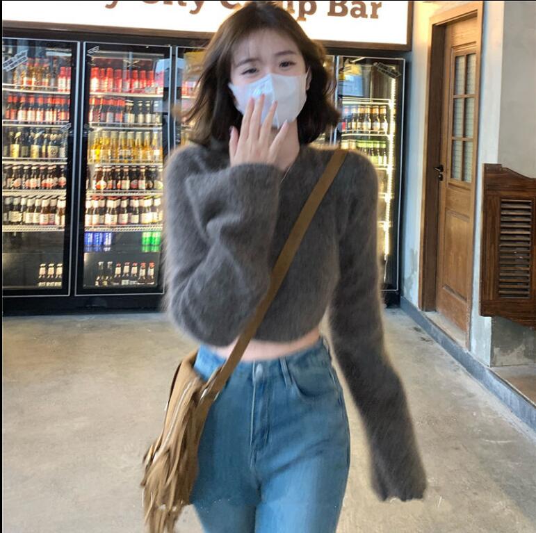 ミンクの毛を模したセーター女性の韓国系ショート丈ニットの毛の毛の上着