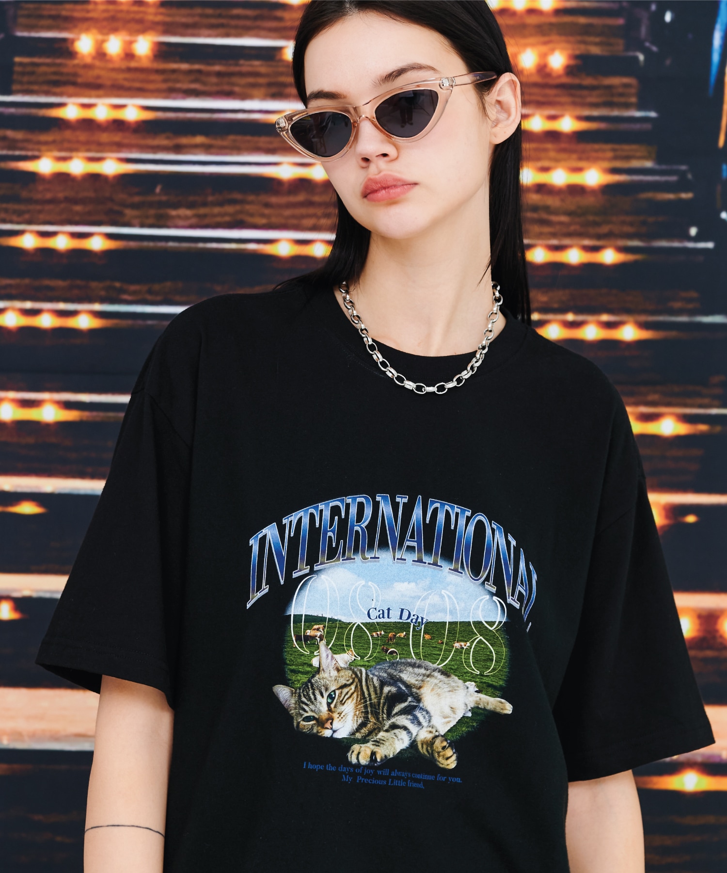 CPGN スタジオ (20カウント) DTP キャットデイショートスリーブ T シャツブラック