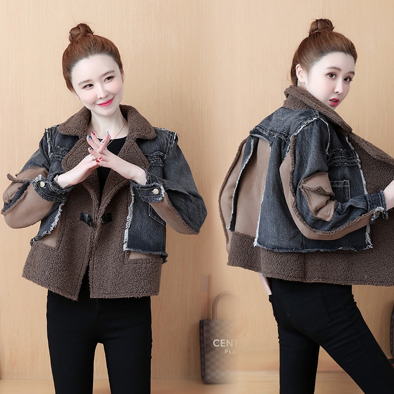 2024 新しい冬スタイルファッショナブルなショートデニムスプライシングラムウール大きなラペル多用途女性用コート