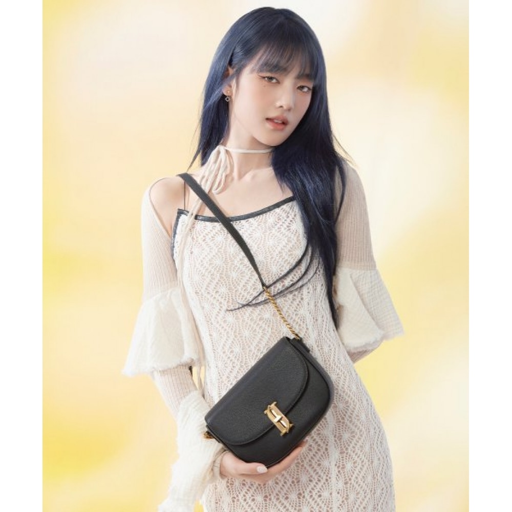 ジェスティーナ (ジェスティーナ) ジョエルフォーリンショルダーバッグ BK (JHNCHA0BF830BK010)