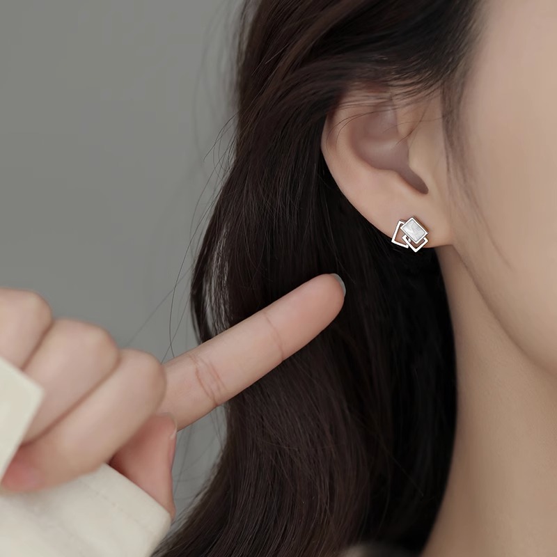 10個セット 韓国シンプル幾何学ピアス女性らしいおしゃれで高級感のあるピアス