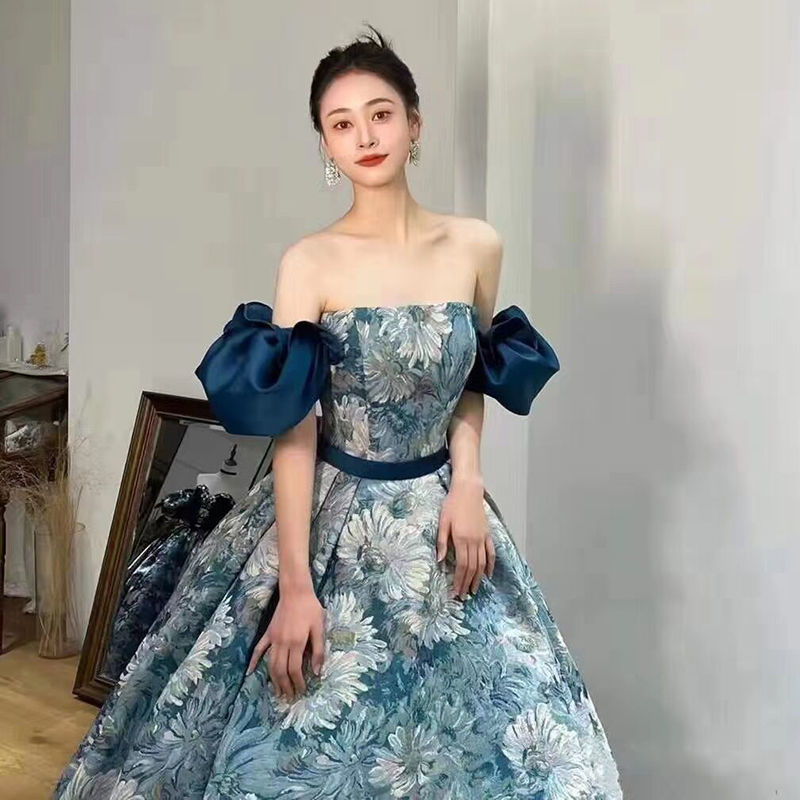 【2枚購入で 3oo円OFF！】女性向けのドレス