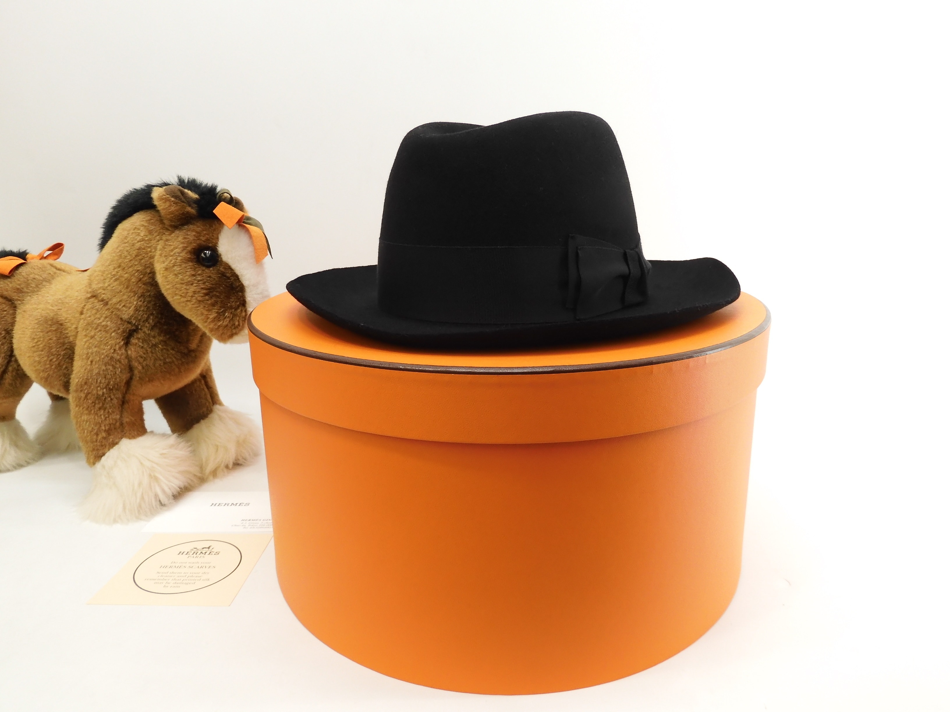 ハット ウール 黒 つば付き帽子 髪留め付 サイドリボン 極美品@ 91