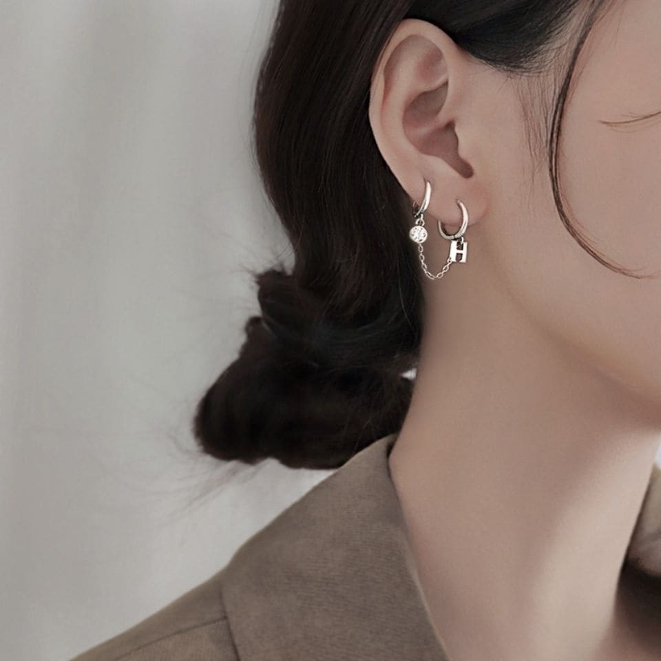 10psc【1.3万人コレクション】925純銀文字H両耳ボタンシンプルなデザイン感多耳穴ピアス個性イヤリング女性ネット赤アクセサリー 9,701円