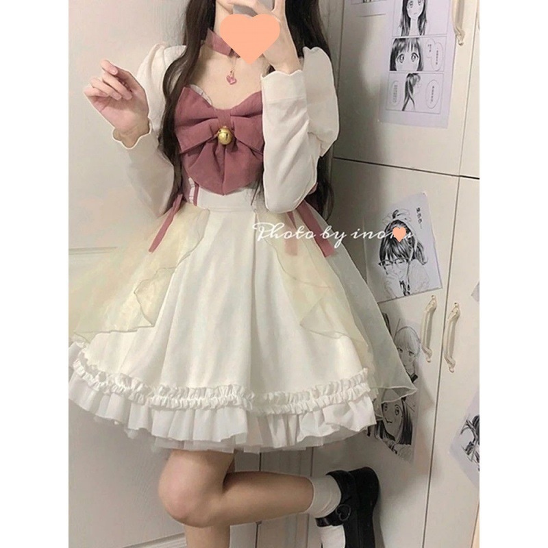 リボンウエストの甘くてかわいいロリータスーツフリルサスペンダースカートショートパフスリーブジャケット2点セット
