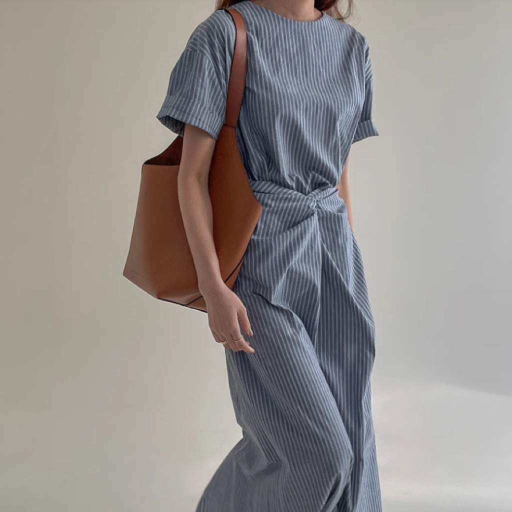 レディース ワンピース ロング マキシ 半袖 ドロップショルダー ラウンドネック ストレート リボン ウエストマーク コンサバ ボタン 切り替えデザイン かわいい 大人可愛い シンプル カジュアル